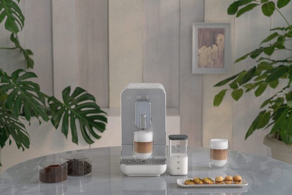 SMEG AUTOMATA KÁVÉFŐZŐ, retro, tejhabosító funkció, cappuccino/latte macchiato funkció, matt fehér - Image 10